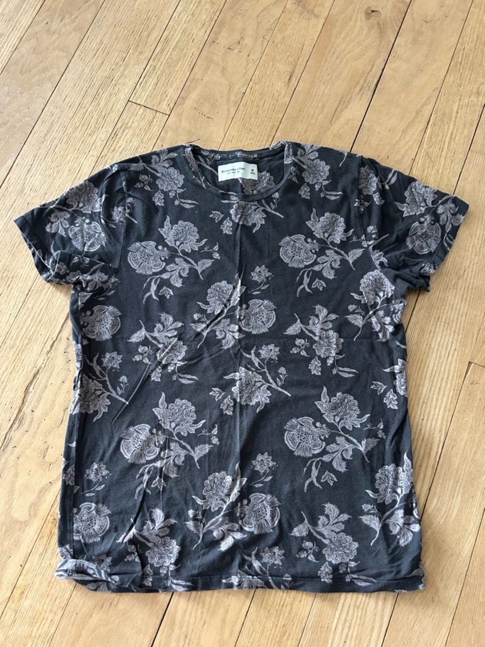 Abercrombie & Fitch Black Floral Crew Neck Tee